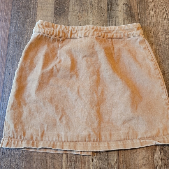 Mi Ami Tan White Floral Embroidery Button Down Mini Skirt - Picture 4 of 9